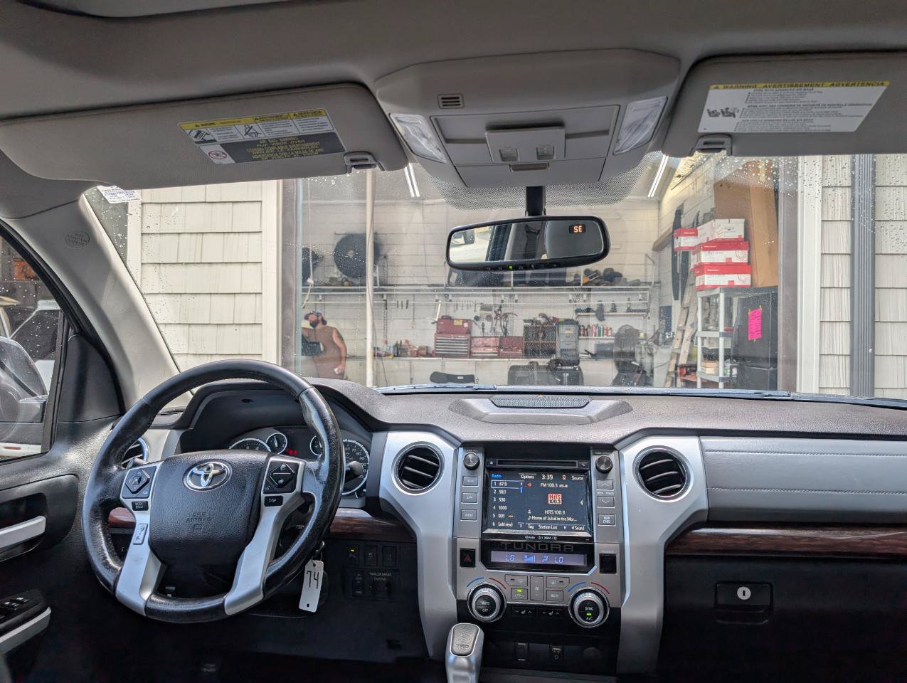 Used 2017 Toyota Tundra Limited w/ Limited Premium Package RWD image 17