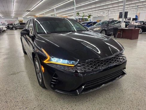Used 2021 Kia K5 LXS FWD image 4