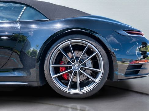 Used 2021 Porsche 911 Carrera S w/ Sport Package RWD image 13