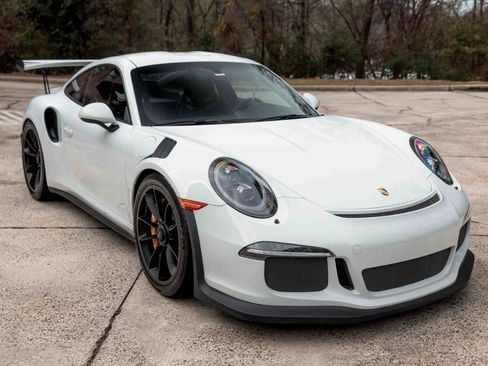 Used 2016 Porsche 911 GT3 RS image 5