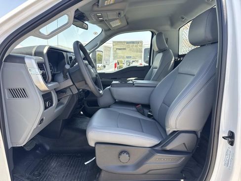 New 2026 Ford F350 XL w/ XL Chrome Package RWD image 21