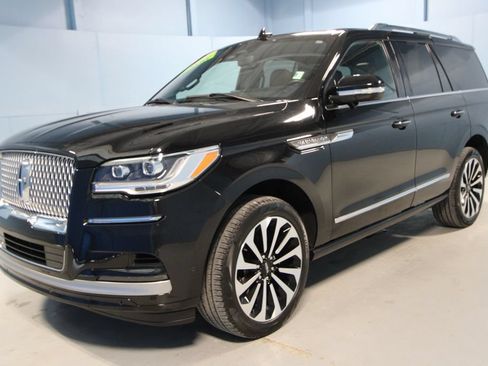 Used 2024 Lincoln Navigator Reserve AWD/4WD image 35