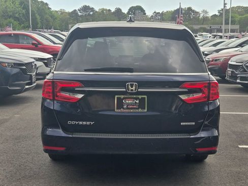 Used 2023 Honda Odyssey Touring image 5