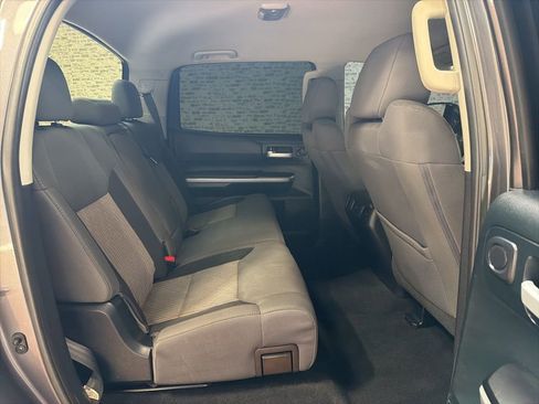 Used 2017 Toyota Tundra SR5 image 12