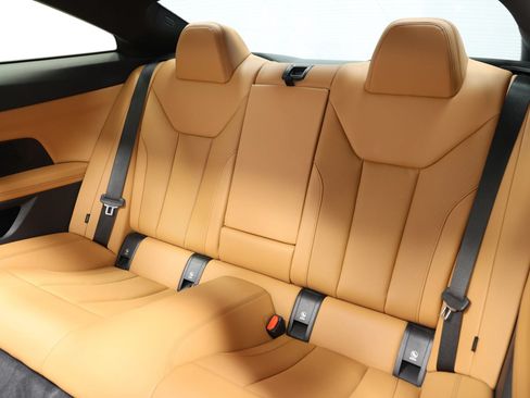 Used 2022 BMW 430i Coupe w/ Premium Package 2 RWD image 3