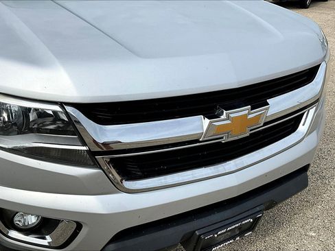 Used 2019 Chevrolet Colorado W/T w/ WT Convenience Package image 3