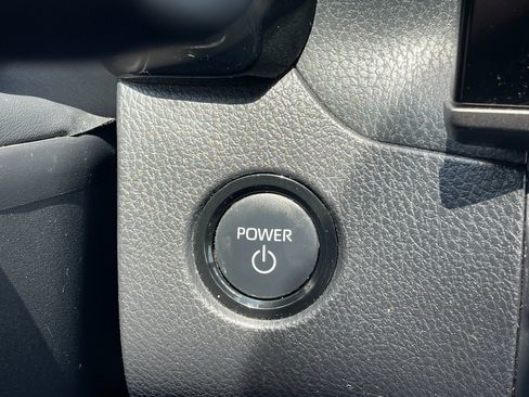 Used 2025 Toyota Camry SE FWD image 23
