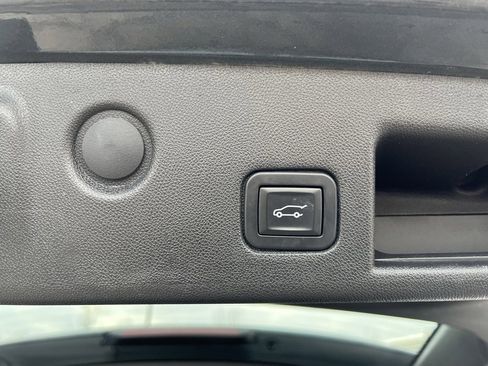 Used 2019 Chevrolet Equinox LT image 31