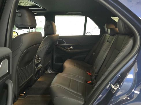 Used 2025 Mercedes-Benz GLE 350 4MATIC image 17