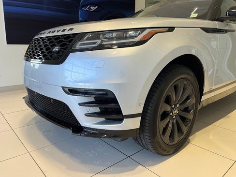 Used 2019 Land Rover Range Rover Velar R-Dynamic SE AWD/4WD image 9