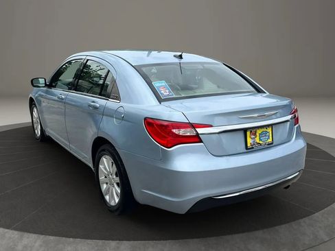 Used 2013 Chrysler 200 Touring FWD image 6
