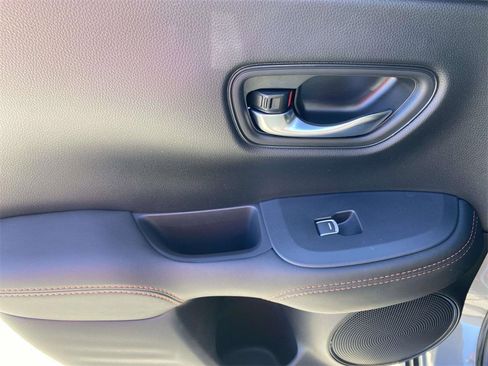 Certified 2025 Honda HR-V Sport image 11