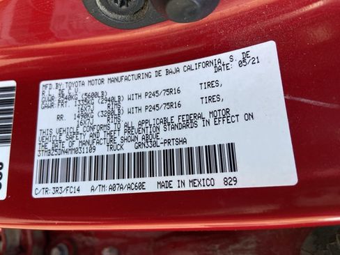 Used 2021 Toyota Tacoma SR5 image 32