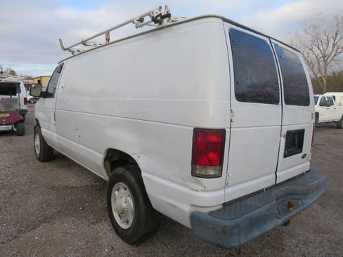 Used 2012 Ford E-250 and Econoline 250 w/ Commercial Cargo Van Pkg image 7