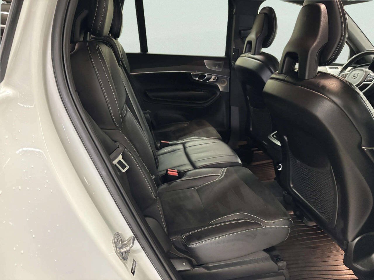 Used 2018 Volvo XC90 T6 R-Design w/ Convenience Package AWD/4WD image 18