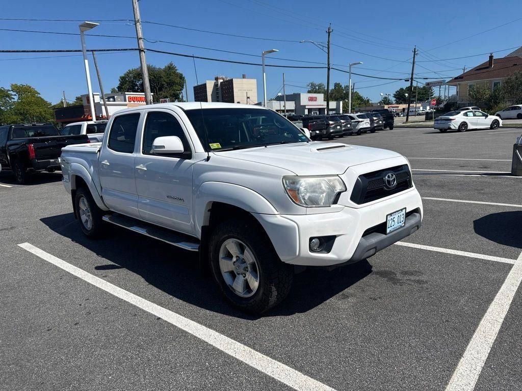 Used 2015 Toyota Tacoma 4x4 Double Cab w/ TRD Sport Package image 1