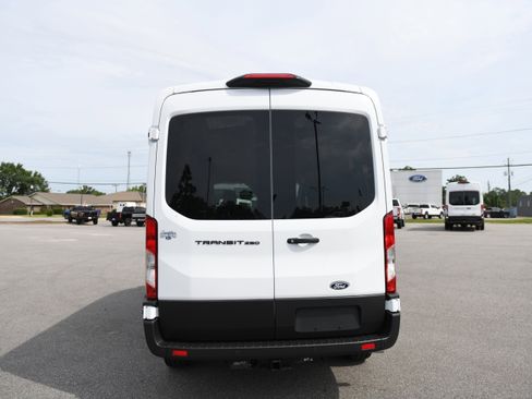 New 2026 Ford Transit 250 148 Medium Roof RWD image 5