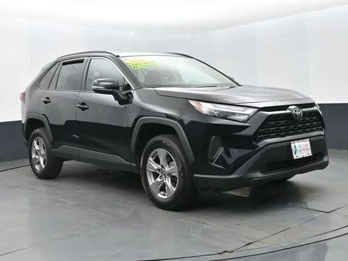 Used 2025 Toyota RAV4 XLE w/ Weather Package image 2