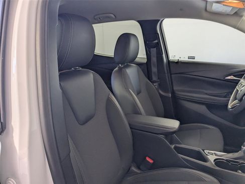 Used 2020 Buick Encore GX Select image 24