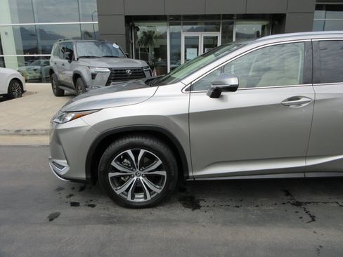 Used 2020 Lexus RX 350 AWD w/ Premium Package image 2