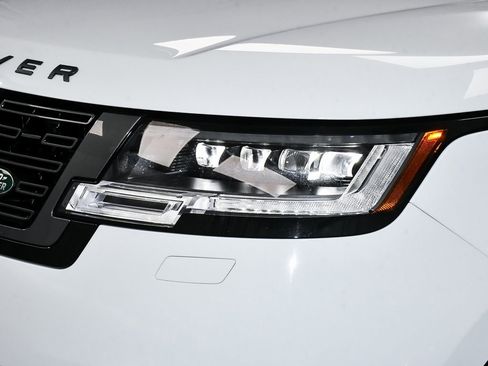 Used 2025 Land Rover Range Rover SE image 85