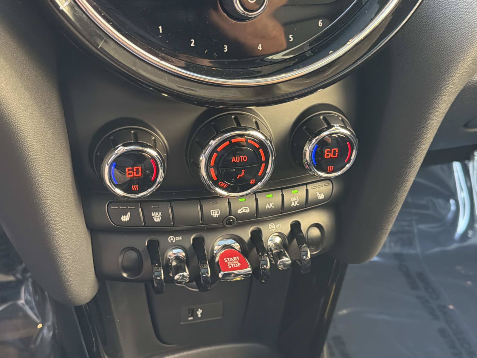 Used 2023 MINI Cooper 2-Door Hardtop FWD image 20