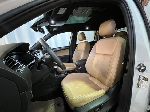 Certified 2024 Volkswagen Tiguan SE R-Line w/ MDO Package, Two-Row image 11
