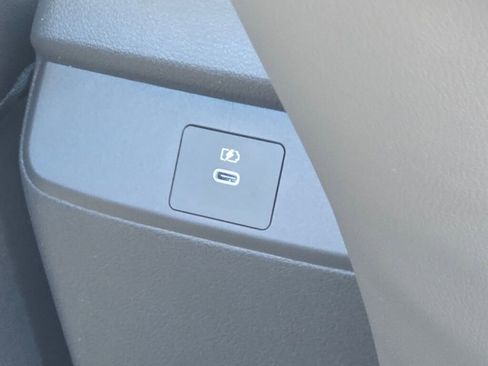 New 2026 Nissan Sentra SR w/ SR Premium Package FWD image 12