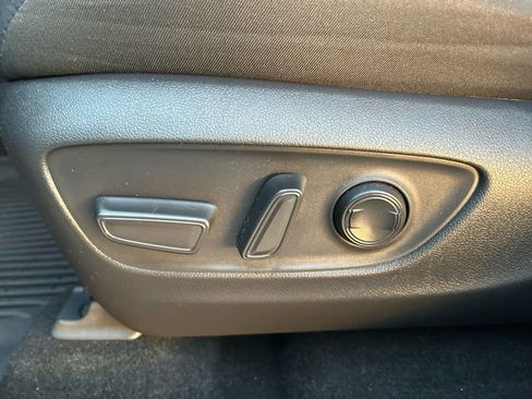 Used 2025 Toyota RAV4 XLE image 16