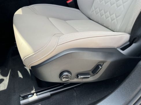 Used 2026 Volvo XC60 B5 Core image 13