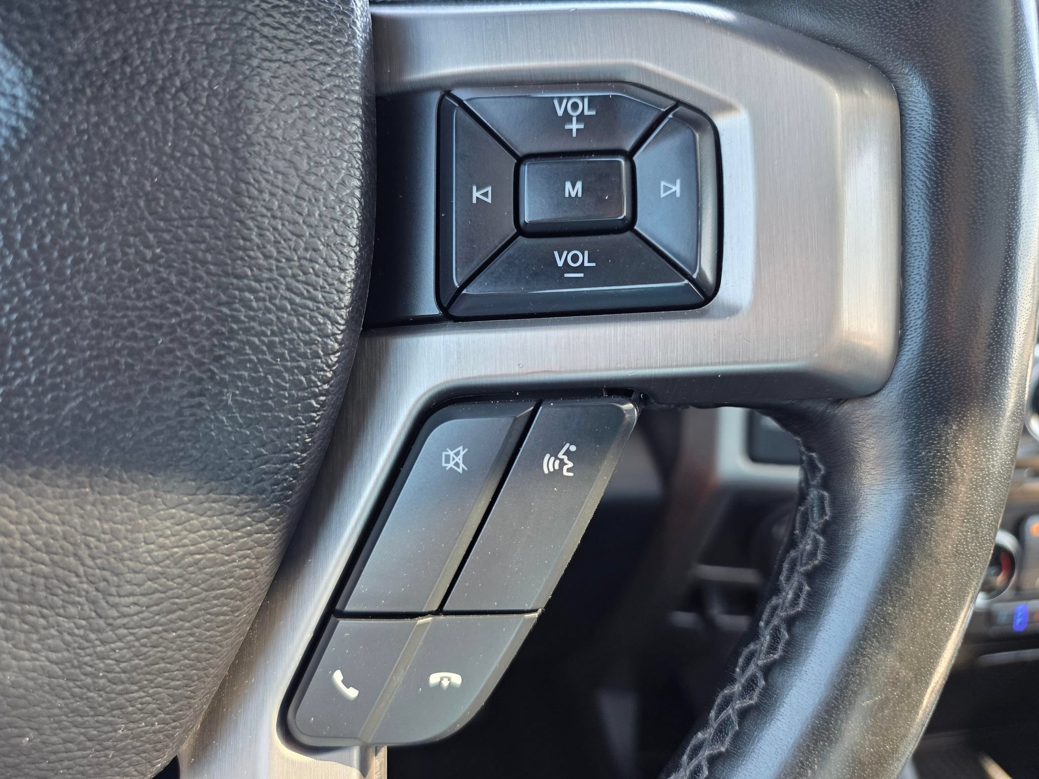 Used 2017 Ford F150 Platinum w/ Technology Package AWD/4WD image 22