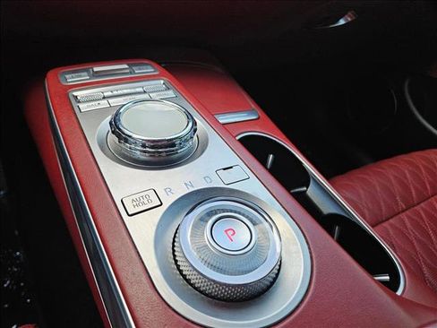 Used 2022 Genesis GV70 3.5T Sport w/ Sport Advanced Package image 13