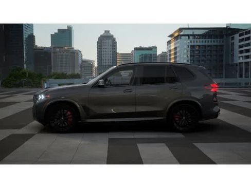 New 2026 BMW X5 sDrive40i w/ M Sport Package image 4