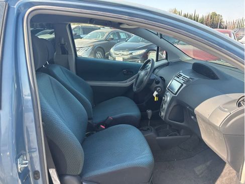 Used 2007 Toyota Yaris 2-Door Hatchback image 14