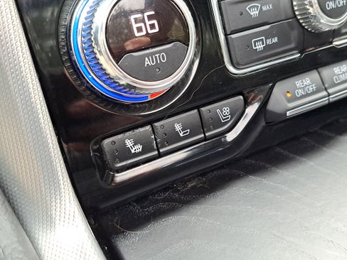 Used 2021 GMC Yukon Denali image 22