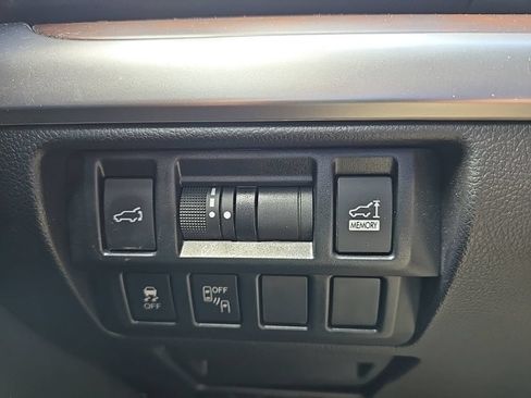 Used 2018 Subaru Outback 2.5i Limited w/ Popular Package #2 AWD/4WD image 17