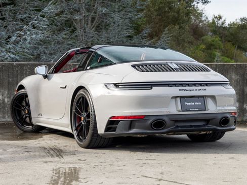 Certified 2024 Porsche 911 Targa 4 GTS AWD/4WD image 3