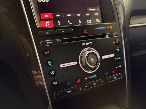 Used 2018 Ford Explorer Sport w/ Equipment Group 401A image 9