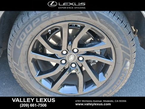 Used 2016 Land Rover Discovery Sport SE AWD/4WD image 6