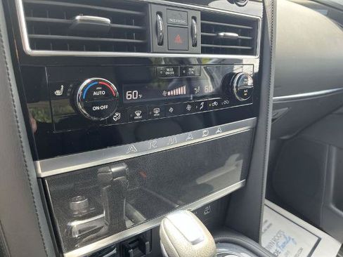 Certified 2022 Nissan Armada SV w/ Cargo Package AWD/4WD image 19
