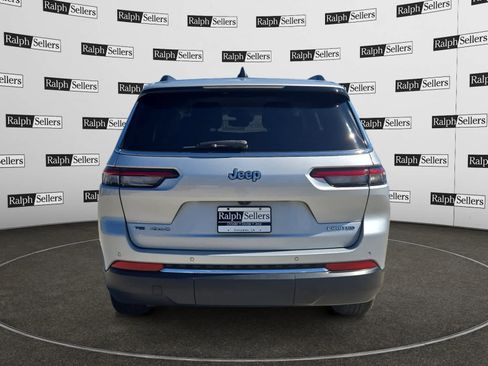 Used 2022 Jeep Grand Cherokee L Limited image 5