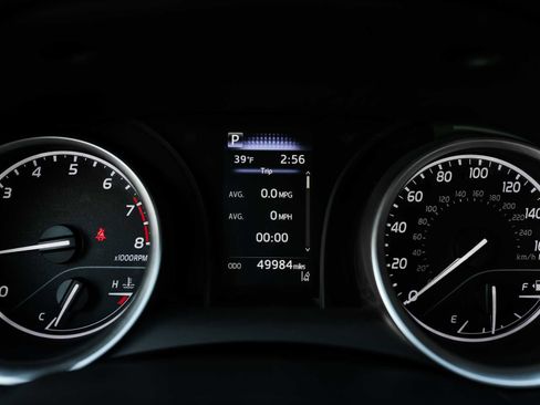 Certified 2021 Toyota Camry LE image 28