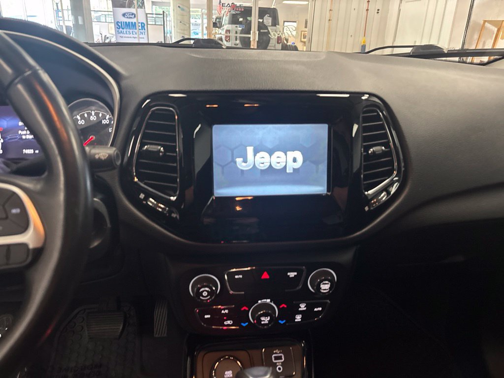Used 2021 Jeep Compass Latitude AWD/4WD image 19