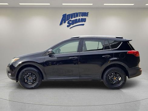 Used 2013 Toyota RAV4 LE image 4