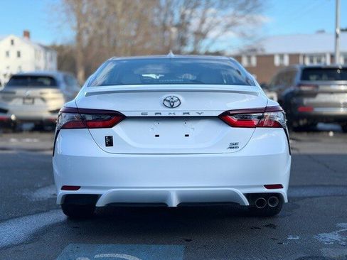 Used 2024 Toyota Camry SE w/ Cold Weather Package image 5