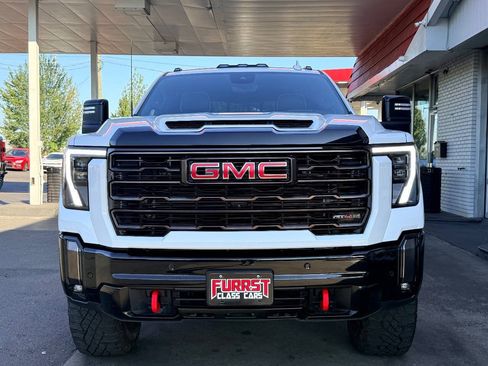 Used 2024 GMC Sierra 2500 AT4X AWD/4WD image 7