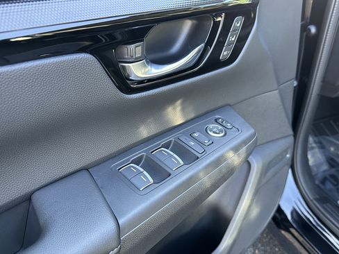 Used 2025 Honda CR-V EX-L image 14