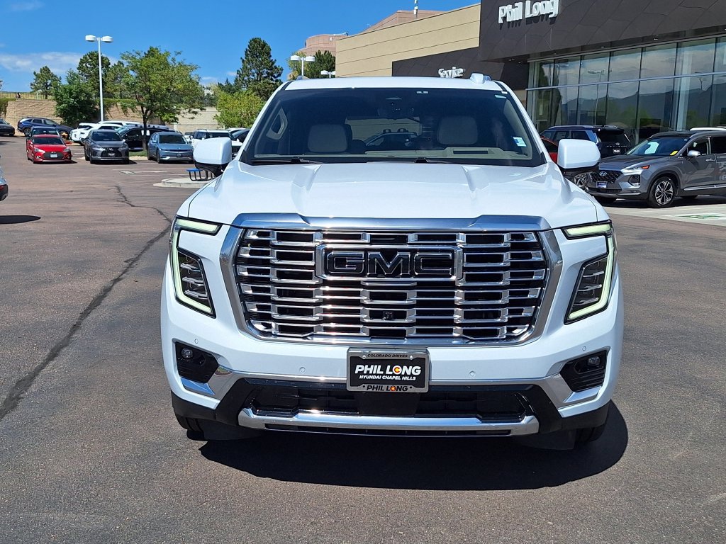 Used 2026 GMC Yukon Denali w/ Denali Reserve Package AWD/4WD image 8