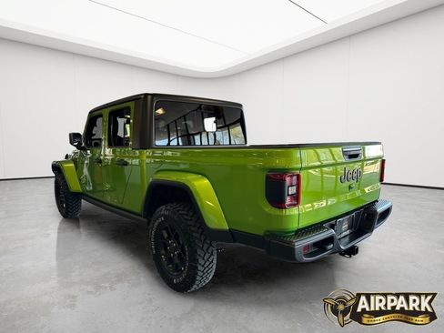 New 2025 Jeep Gladiator Sport AWD/4WD image 4