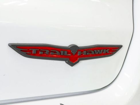 Certified 2025 Jeep Compass Trailhawk AWD/4WD image 30